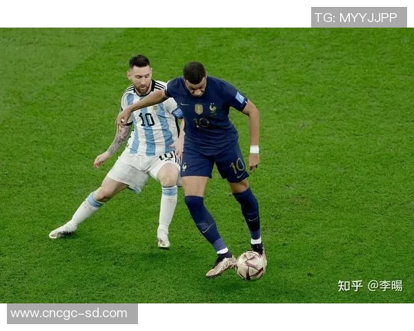 世界杯决赛聚焦球队心理博弈与战术智慧深度解析